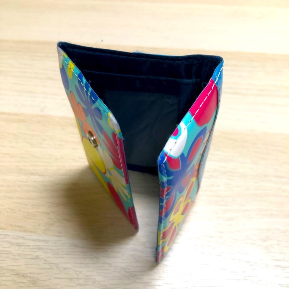 Huabao Jingpin Wallet in Blue with Flowers - Picture 10 of 12